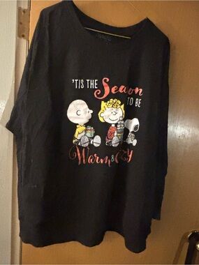 Womens Black 'Tis The Season Peanuts Graphic Long Sleeve Shirt